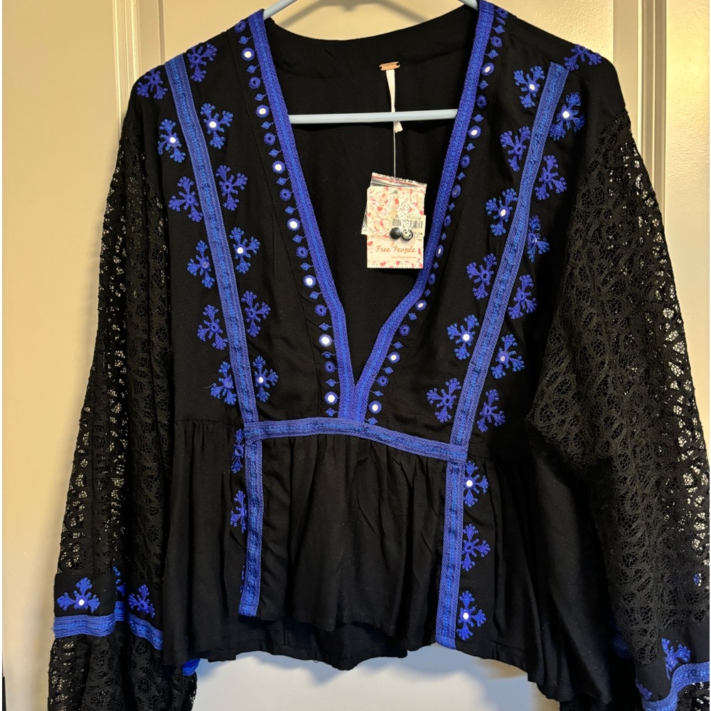 Free People Boho style blouse size small